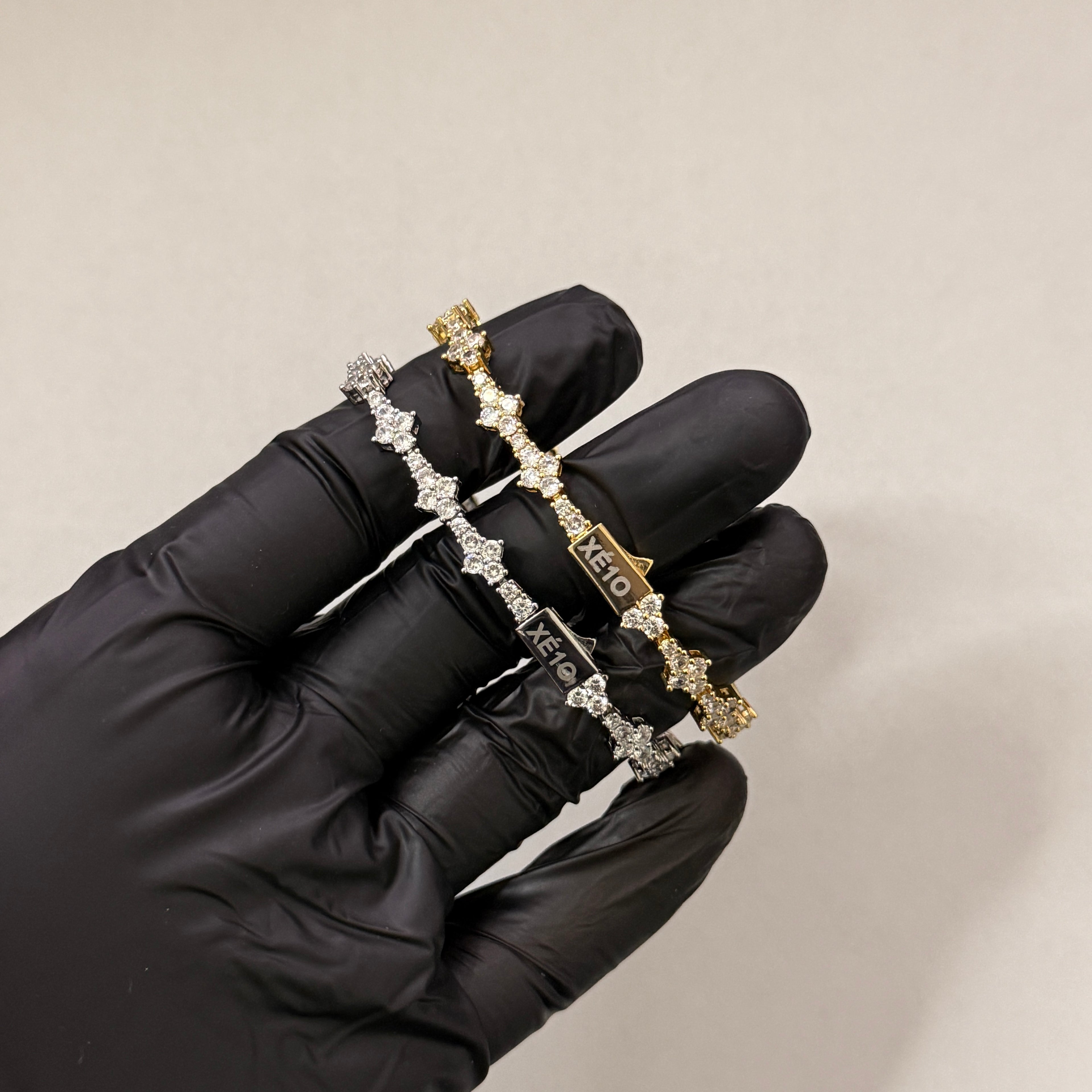 XÉ1O - Cross Bracelet